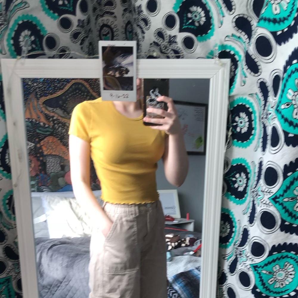 Small Yellow/Gold Cropped T-Shirt